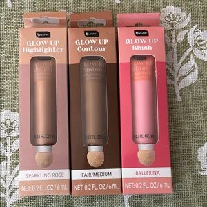 Bundle of GROW UP BLUSH, HIGHLIGHTER AND CONTOUR makeup.